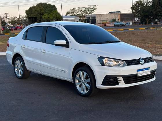 VOLKSWAGEN VOYAGE 1.0 12V MPI TOTALFLEX TRENDLINE 4P MANUAL VOLKSWAGEN VOYAGE 1.0 12V MPI TOTALFLEX TRENDLINE 4P MANUAL